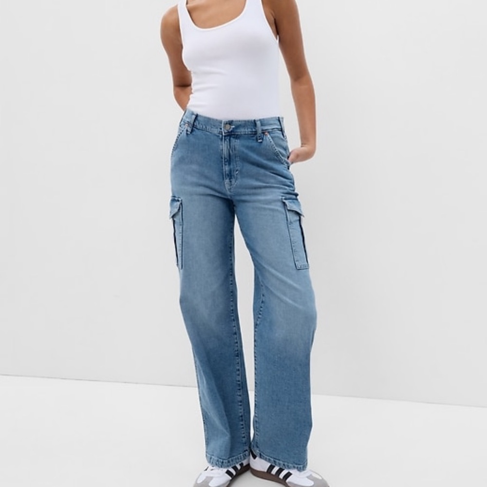 Gap cargo jeans